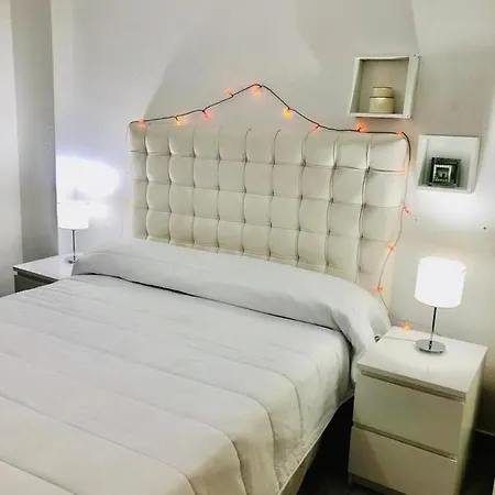 Lady Of The Night Apartment *