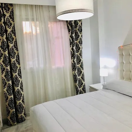 Lady Of The Night Apartment Marbella